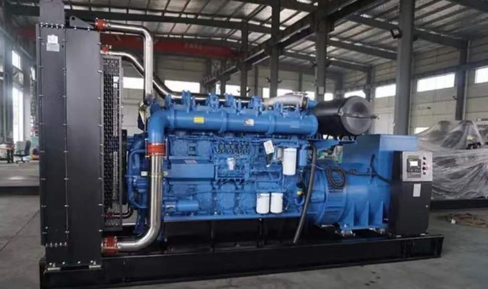 富源800kW 柴油发电机的输出电流是恒定的吗？